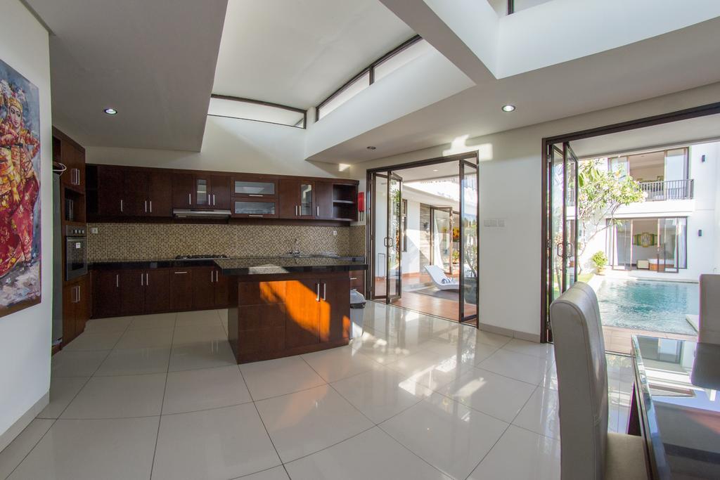Villa Uma Girasole Canggu Εξωτερικό φωτογραφία