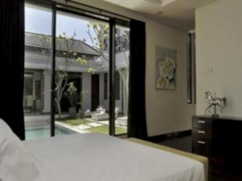 Villa Uma Girasole Canggu Εξωτερικό φωτογραφία